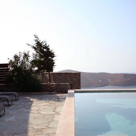 Aigaion House Hotell Otziás Eksteriør bilde