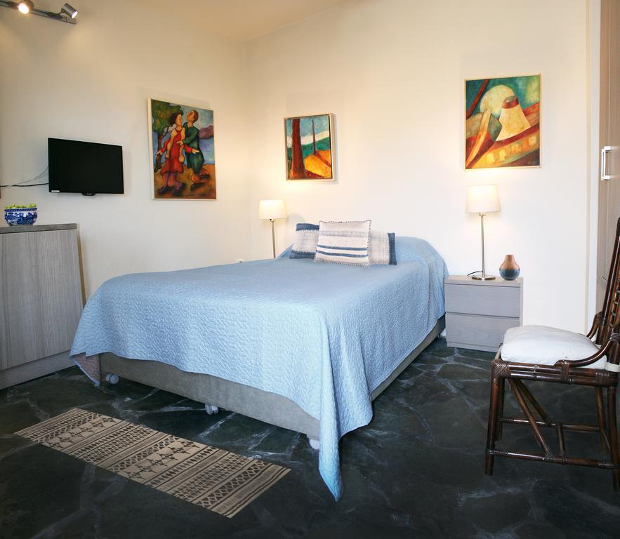 Aigaion House Hotell Otziás Eksteriør bilde