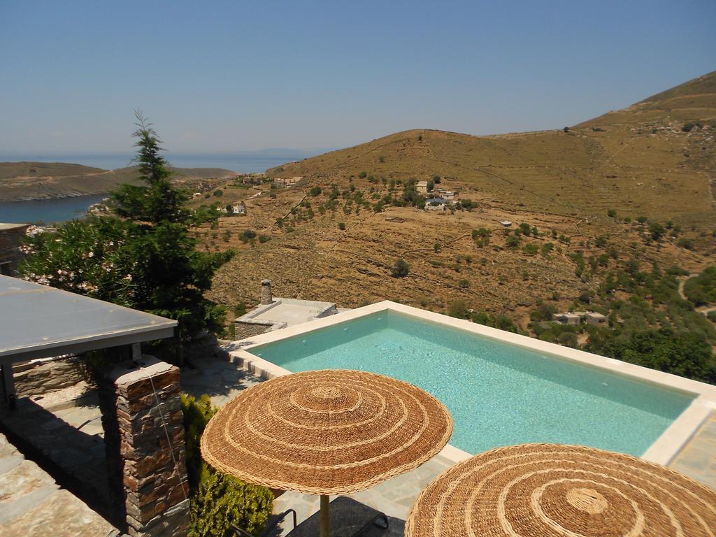 Aigaion House Hotell Otziás Eksteriør bilde