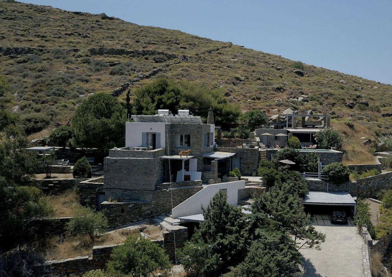 Aigaion House Hotell Otziás Eksteriør bilde