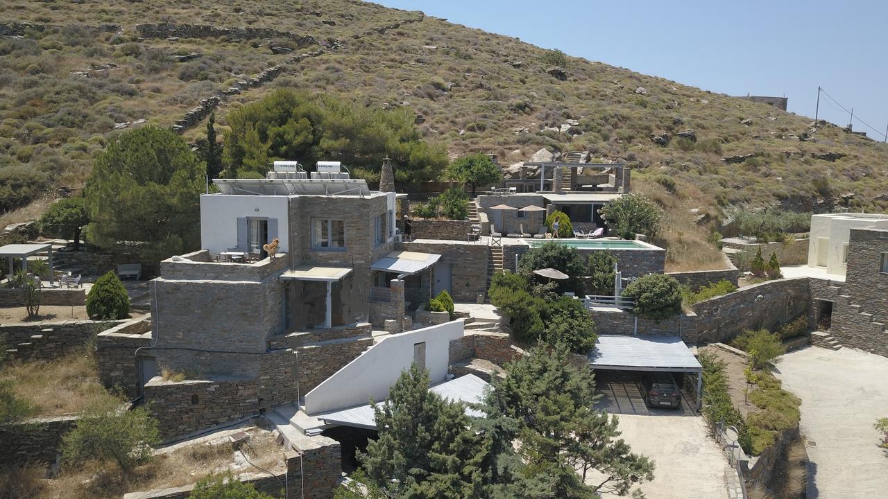Aigaion House Hotell Otziás Eksteriør bilde